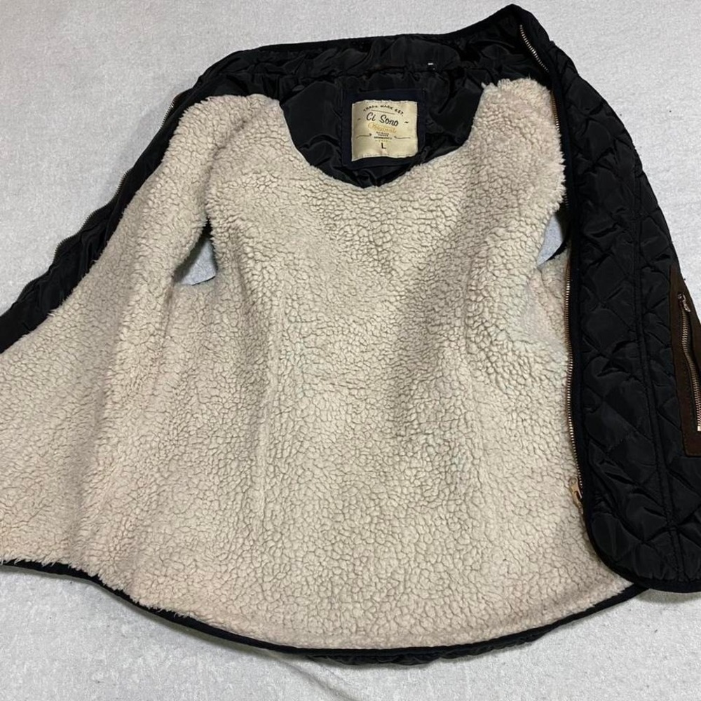 Ci Sono brown vest with hood and zipper pockets. Size women Large. SKU674 - Picture 7 of 8